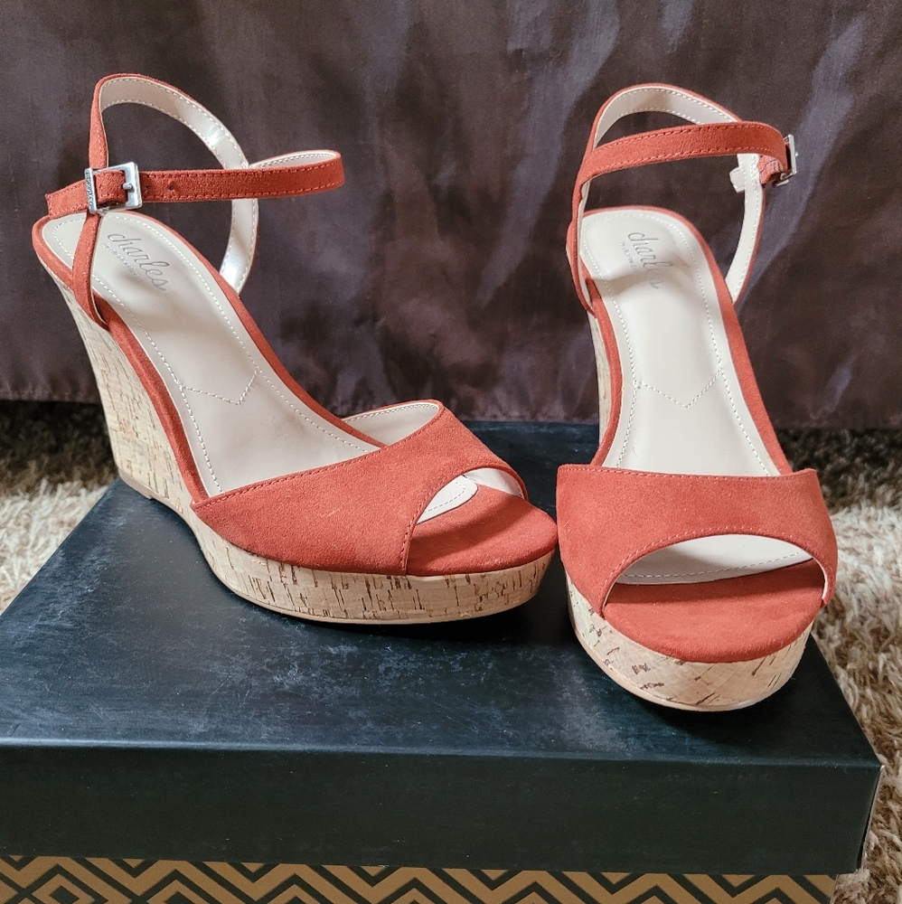 Charles Orange Wedges